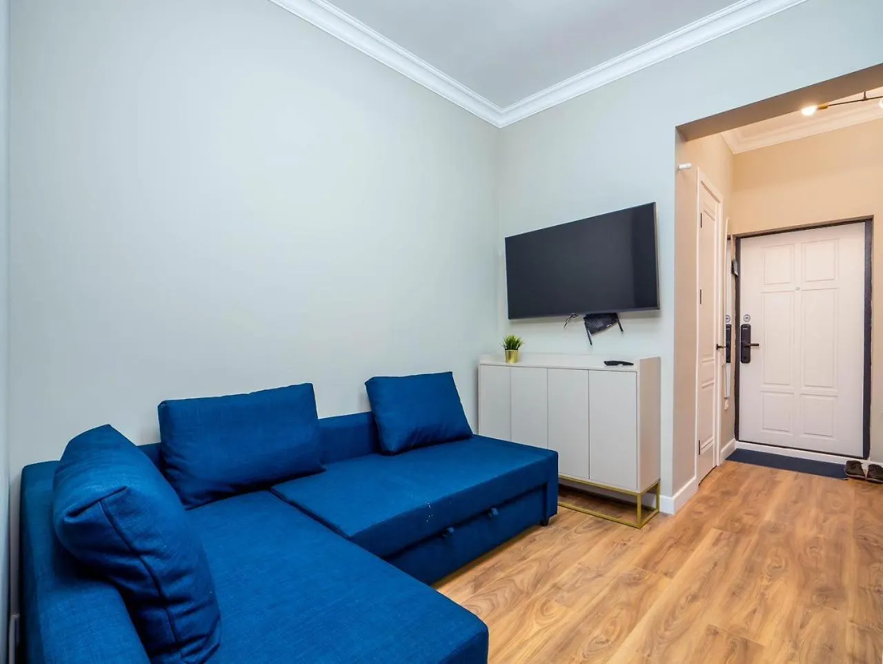 Four Season Apartment Almaty