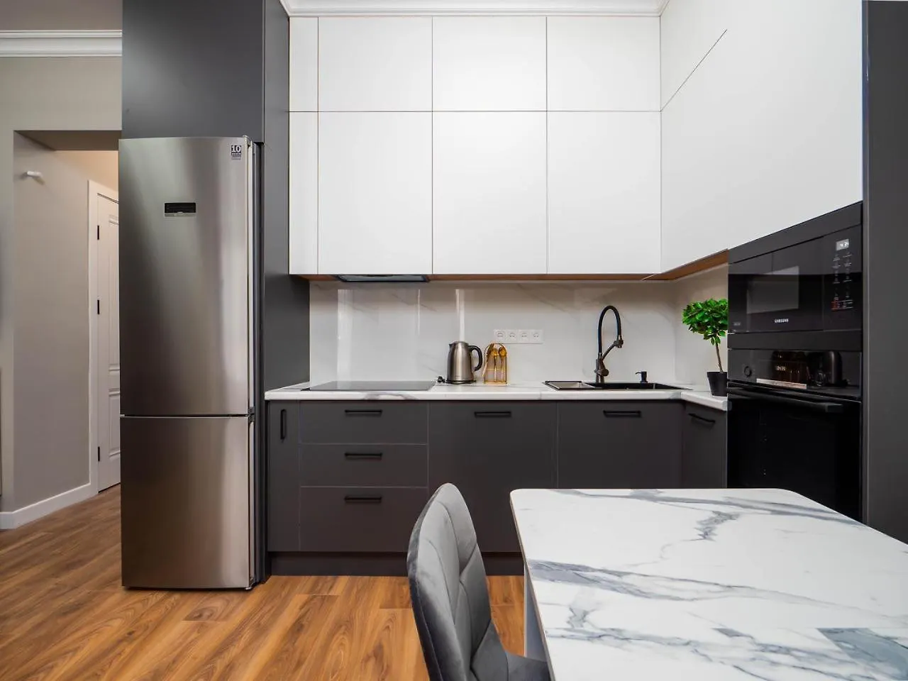 Four Season Apartment Алматы