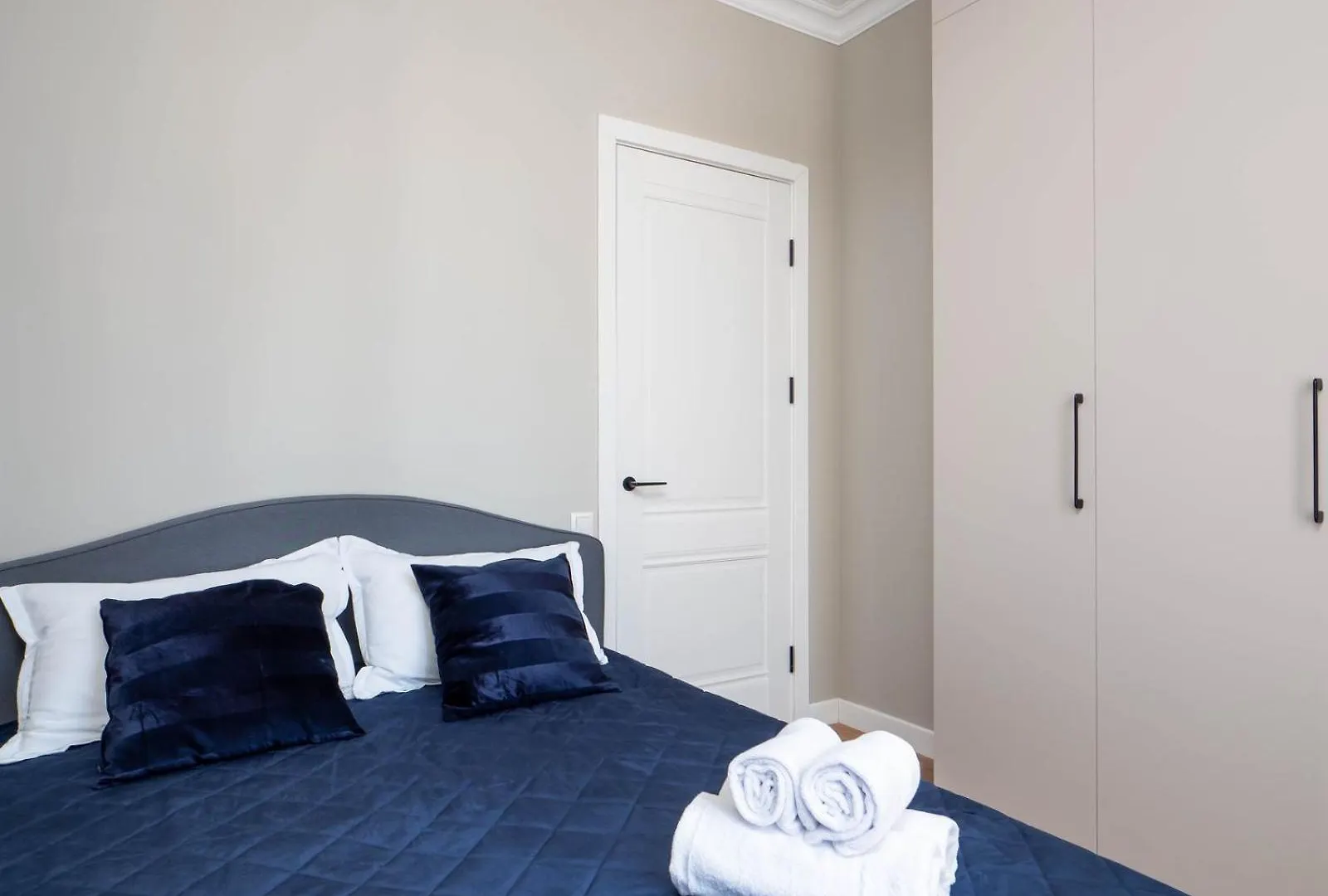 Four Season Apartment Алматы
